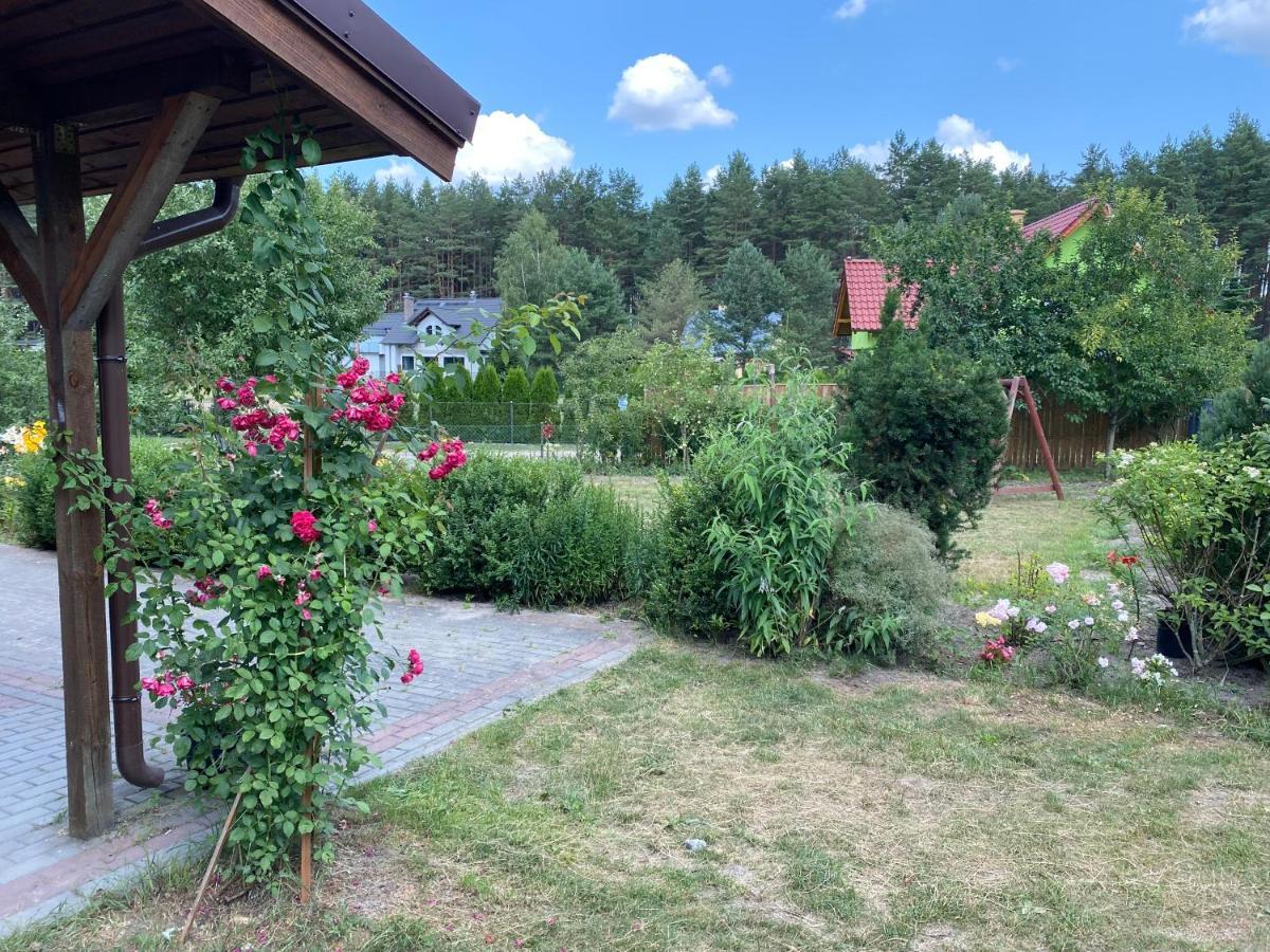 Domek Letniskowy Nad Jeziorem Wiejskim Lakie ภายนอก รูปภาพ