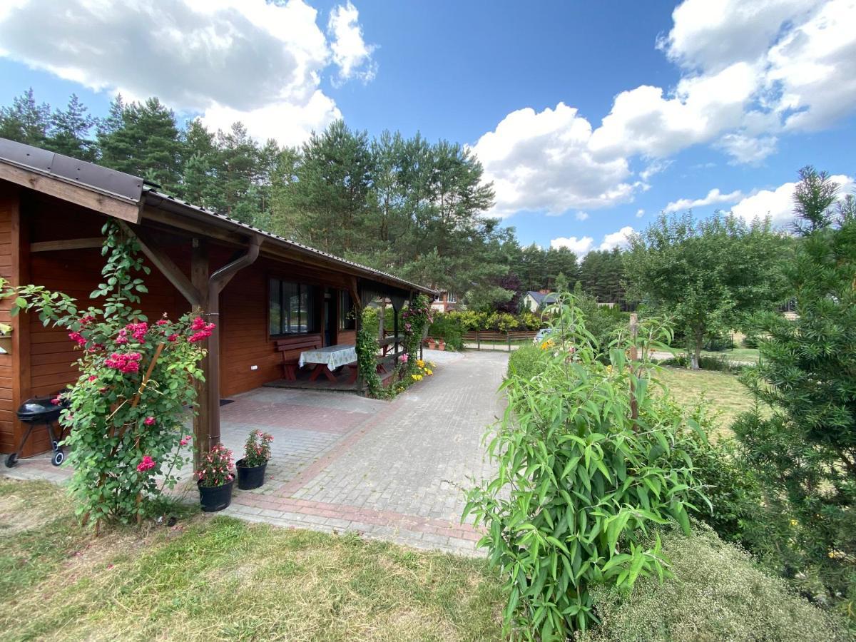 Domek Letniskowy Nad Jeziorem Wiejskim Lakie ภายนอก รูปภาพ